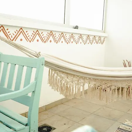 ホステル Tamaran House *