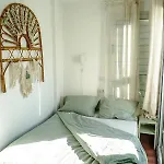 Tamaran House Hostel *