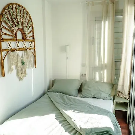 Tamaran House Hostel *