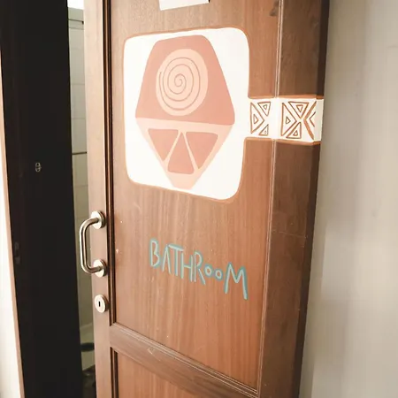 Hostel Tamaran House