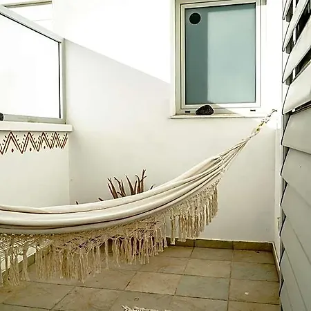 Hostel Tamaran House