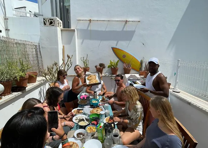 Tamaran House Hostel